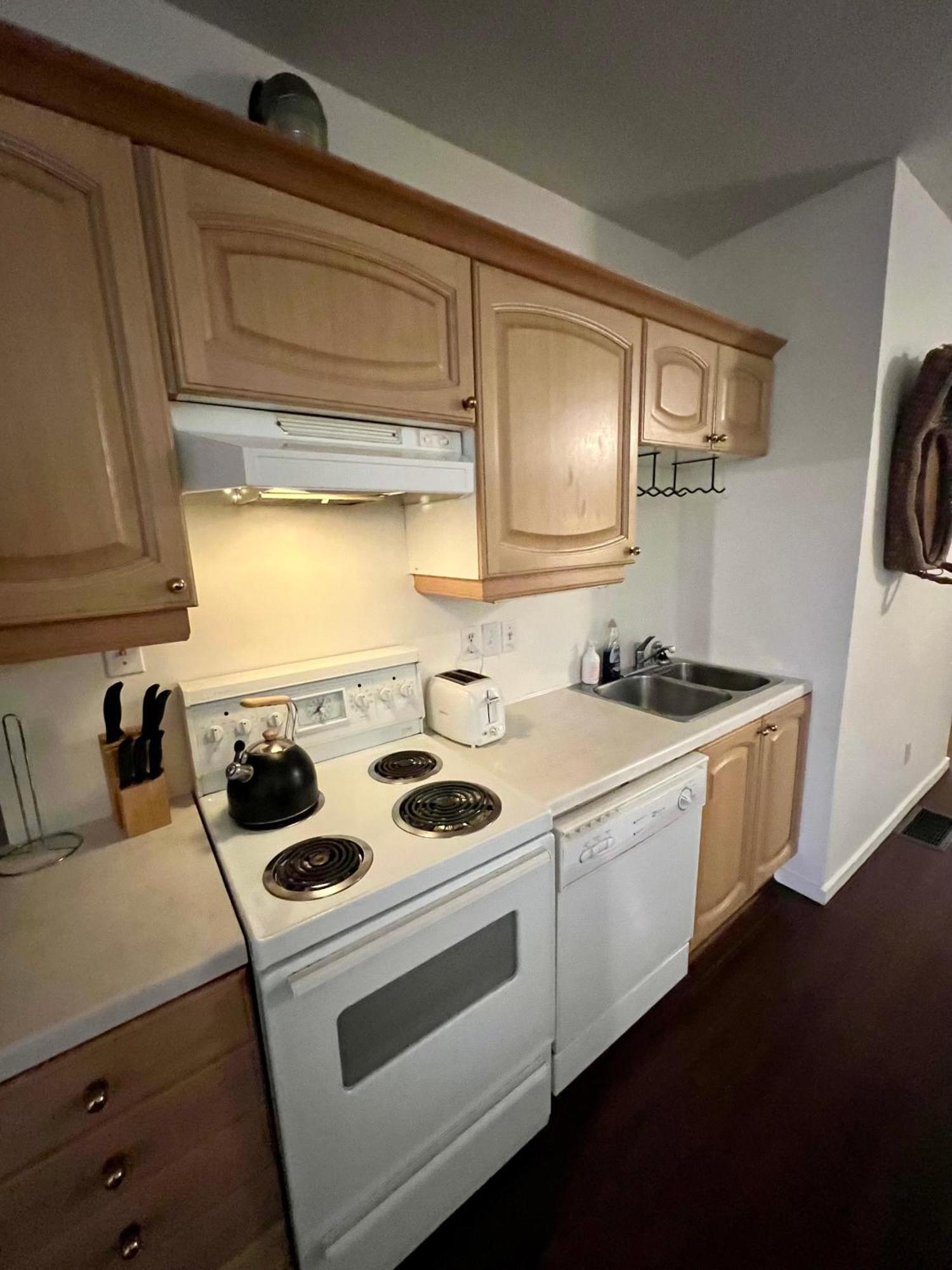 Charming Heritage Home With Mountain And City Views Vancouver Esterno foto