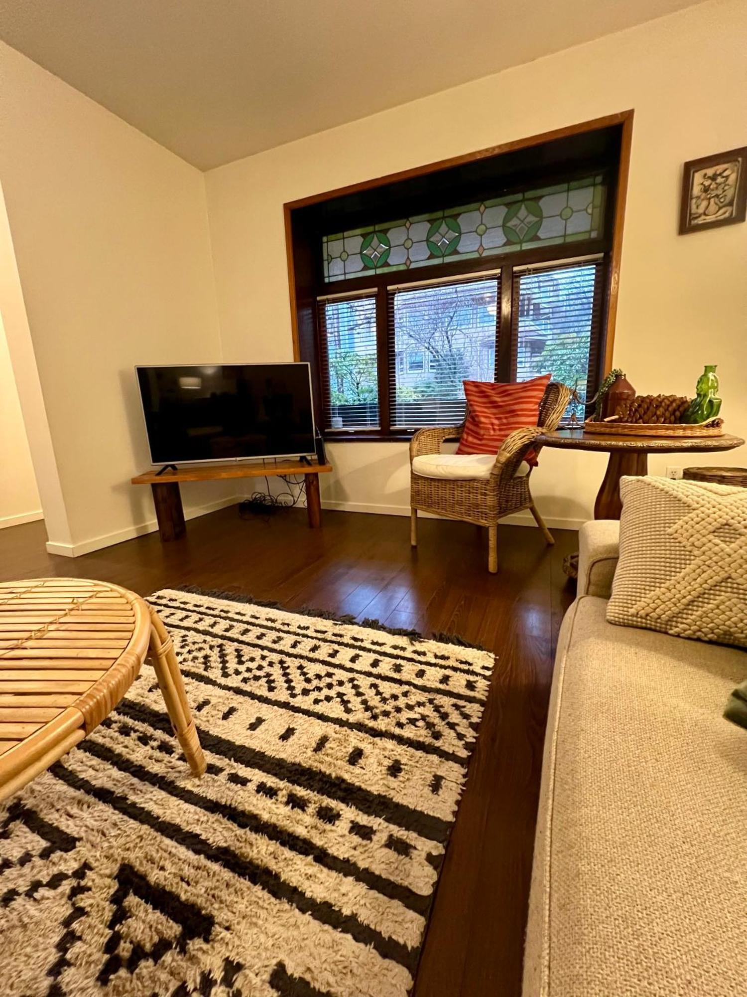 Charming Heritage Home With Mountain And City Views Vancouver Esterno foto